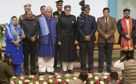 उमर अब्दुल्ला ने ली जम्मू-कश्मीर के मुख्यमंत्री की शपथ