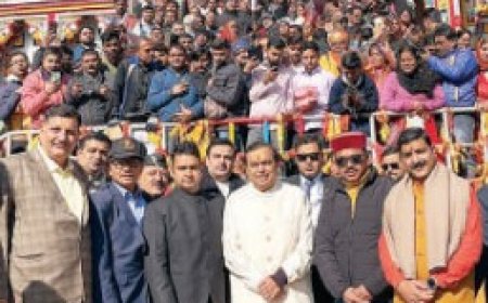 मुकेश अंबानी ने केदारनाथ व बद्रीविशाल के किए दर्शन, दानस्वरूप दी पांच करोड़ की धनराशि गोपेश्वर।