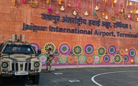 जयपुर एयरपोर्ट पर कस्टम की कार्रवाई : ब्यावर के युवक को पकड़ा पुंछ जिले में आतंकी ठिकाने से सुरक्षाबलों