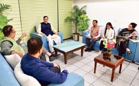 दिल्ली की हवा में मामूली सुधार, एक्यूआई 422 दर्ज, प्रदूषण के मद्देनजर दिल्ली सरकार का बड़ा कदम