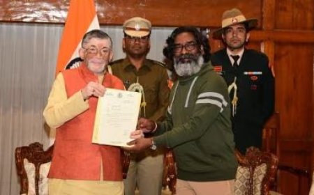 हेमंत सोरेन 28 को लेंगे मुख्यमंत्री पद की शपथ विधायक दल के नेता चुने गए हेमंत सोरेन रांची।