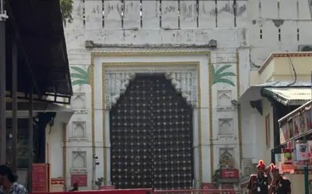 मेवाड़ के विवाद में सरकार की एंट्री लक्ष्यराज सिंह बोले- सरकार में बड़े पद पर बैठे कुछ लोग हमारे घर में घुसने का दबाव बना रहे