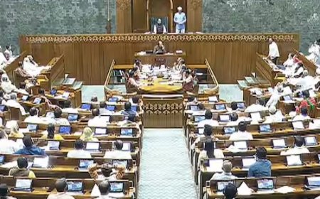 शीतकालीन सत्र : अडाणी मुद्दे पर विपक्ष का हंगामा, राहुल बोले- गिरफ्तारी हो