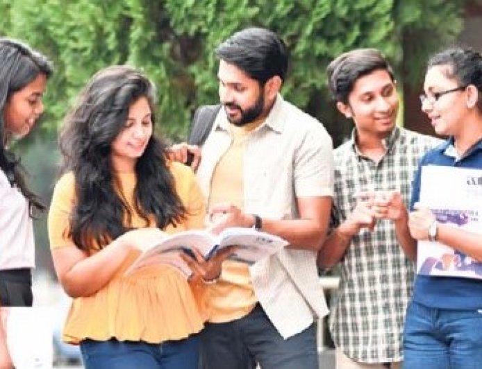 टॉपर्स की फोटो बिना अनुमति नहीं छाप पाएंगे