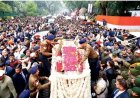 मनमोहन सिंह पंचतत्व में विलीन, बेटी ने दी मुखाग्नि