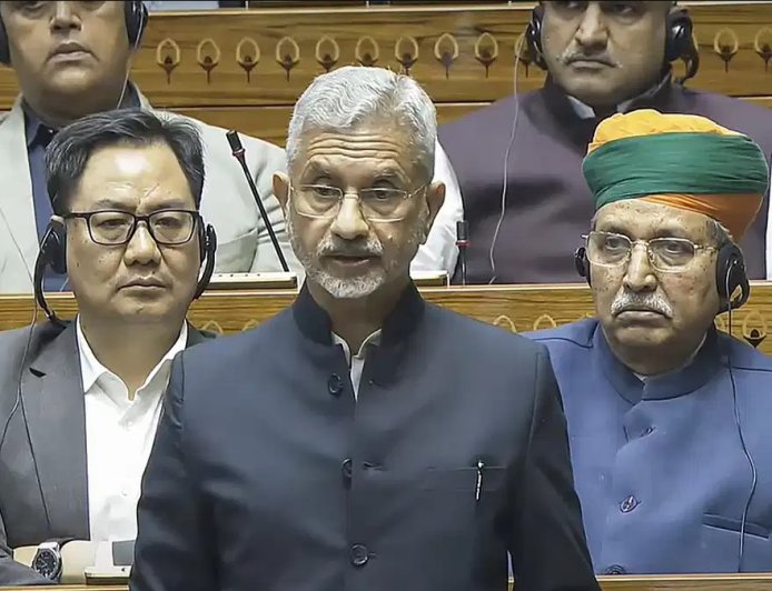 विदेश मंत्री एस जयशंकर ने भारत-चीन सीमा विवाद पर लोकसभा में कहा- भारत-चीन संबंधों में सुधार, लेकिन एलएसी पर सेना मुस्तैद