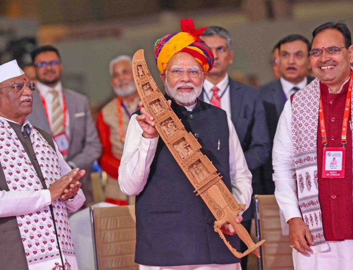 प्रधानमंत्री मोदी ने राइजिंग राजस्थान ग्लोबल इन्वेस्टमेंट समिट
