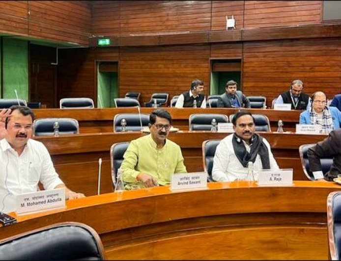 जेपीसी ने 14 बदलावों के साथ वक्फ संशोधन विधेयक को दी मंजूरी