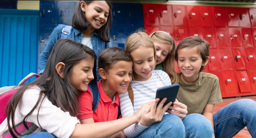 युवा-प्रचालित विरोध और सोशल मीडिया प्रतिबंध