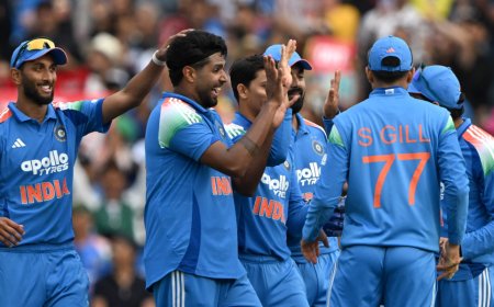 राष्ट्रीय खेल अपडेट (क्रिकेट): भारत और ऑस्ट्रेलिया के बीच तीसरे एक दिवसीय अंतर्राष्ट्रीय (ODI) मैच के लाइव अपडेट्स प्रमुखता से दिखाए जा रहे हैं।