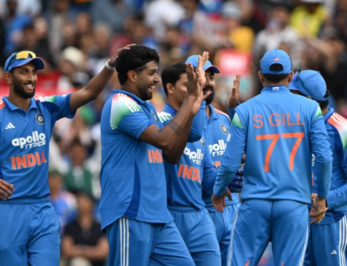 राष्ट्रीय खेल अपडेट (क्रिकेट): भारत और ऑस्ट्रेलिया के बीच तीसरे एक दिवसीय अंतर्राष्ट्रीय (ODI) मैच के लाइव अपडेट्स प्रमुखता से दिखाए जा रहे हैं।