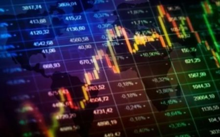 रुपये पर बढ़ा दबाव: डॉलर के मुकाबले 23 पैसे टूटा भारतीय रुपया, विदेशी निवेशकों की बिकवाली बनी बड़ी वजह