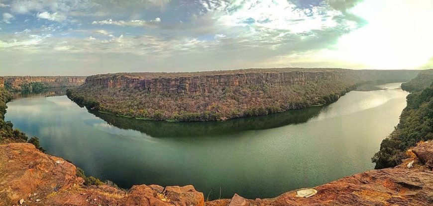 जयपुर में मुख्यमंत्री भजनलाल शर्मा की कोटा व्यापारियों से अहम बैठक