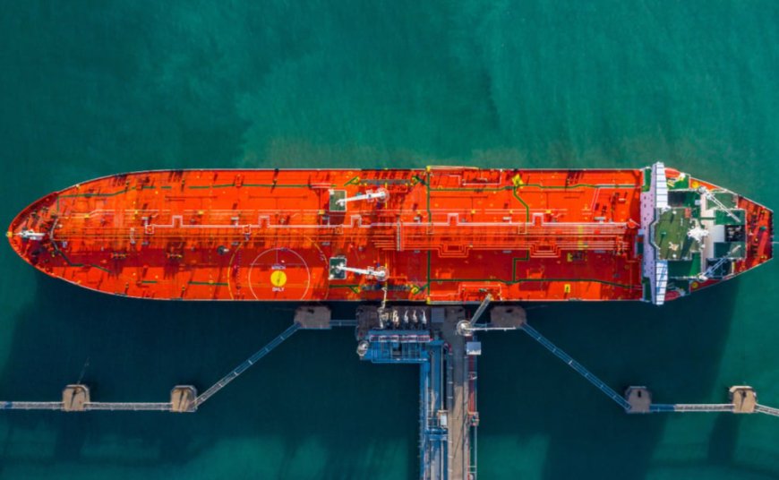 युद्ध के कारण वैश्विक तेल कीमतों में उतार-चढ़ाव